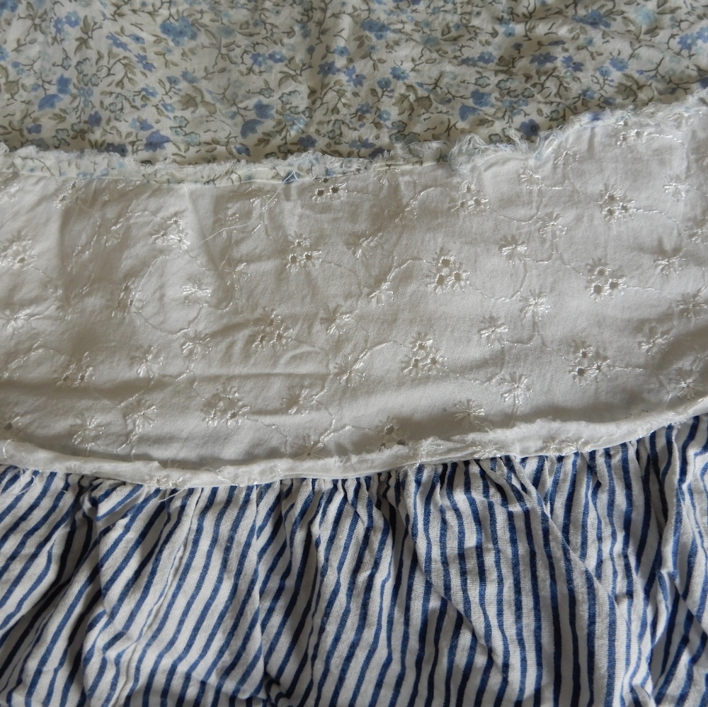 Mini Skirt - Picture 3 of 4